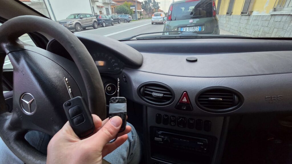 Duplicazione chiave radiocomando Mercedes Classe A