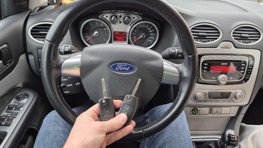 Duplicazione chiave telecomando Ford Focus