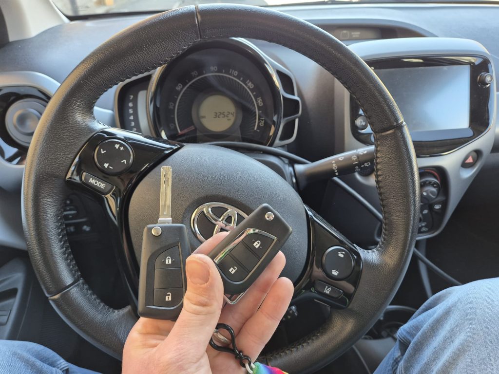 duplicazione chiave telecomando Toyota Aygo