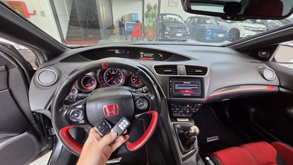 Duplicazione chiave keyless Honda Civic Type R