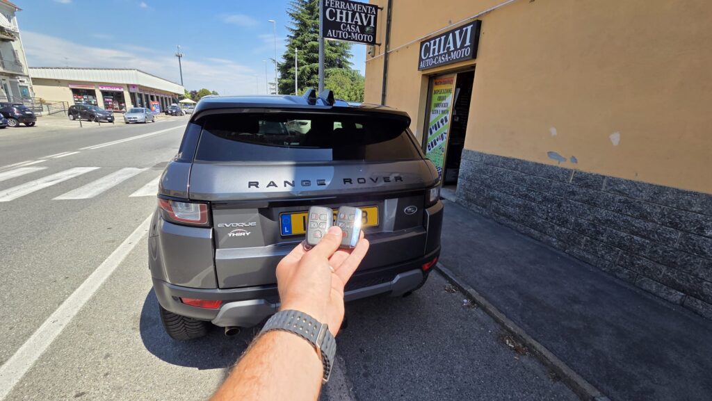 Quando si perdono tutte le chiavi della Range Rover Evoque