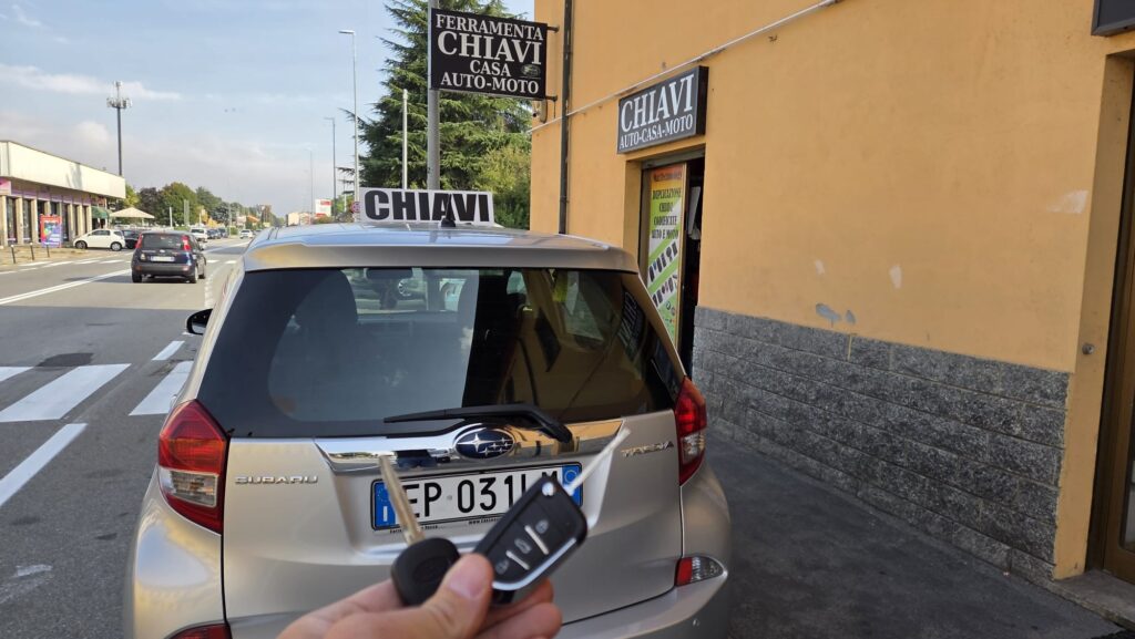 Duplicazione chiave telecomando Subaru Trezia